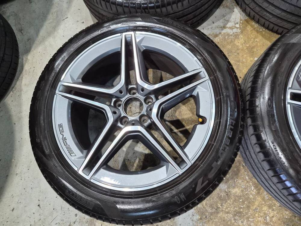 W223 벤츠S클래스 AMG 19인치 순정 휠타이어 판매합니다 이미지