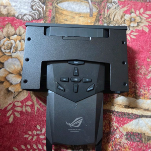 ASUS ROG OC Panel 오버클러킹 명령 센터 이미지