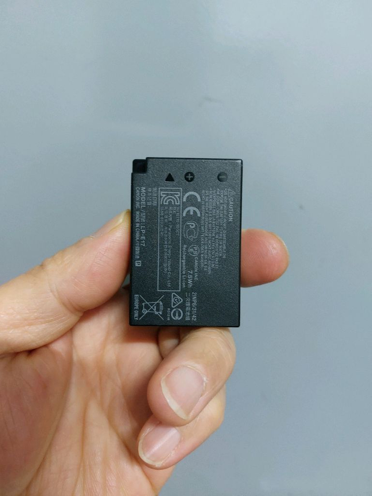 캐논LP-E17 정품 배터리--1