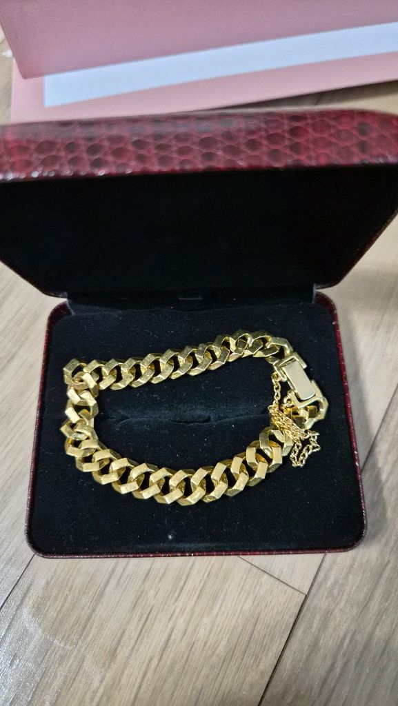 순금팔찌10돈 이미지