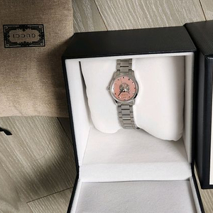 구찌 캣핑크자개 시계