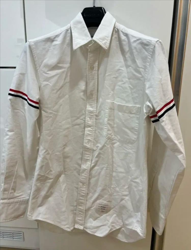 톰브라운 암밴드 셔츠 2사이즈 (새상품급)--0