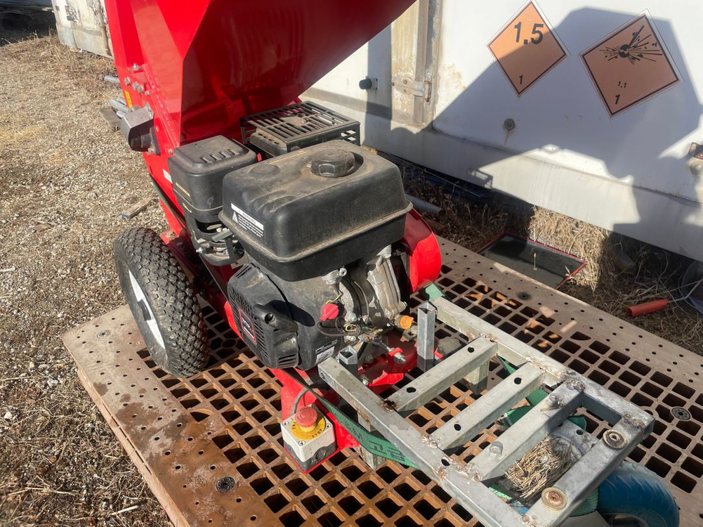 GTS GTM 900 PROFESSIONAL 잔가지 파쇄기 이미지