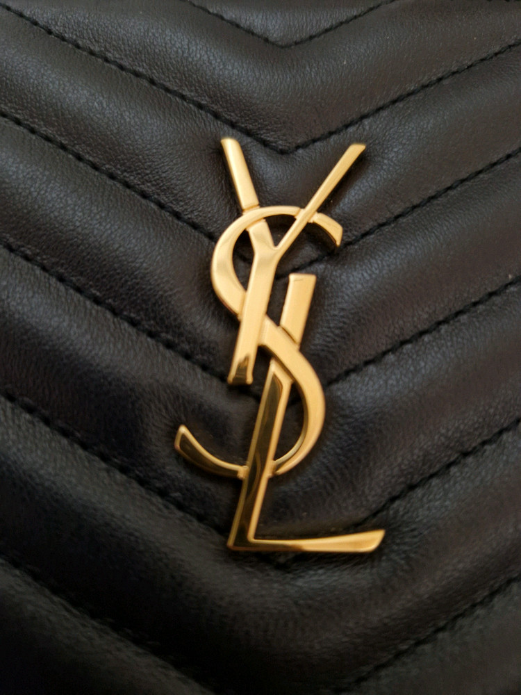 생로랑 마틀라세 클러치 딥 마린 미사용--2