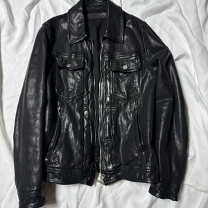 닐바렛 레더 자켓 M-L 사이즈 착샷