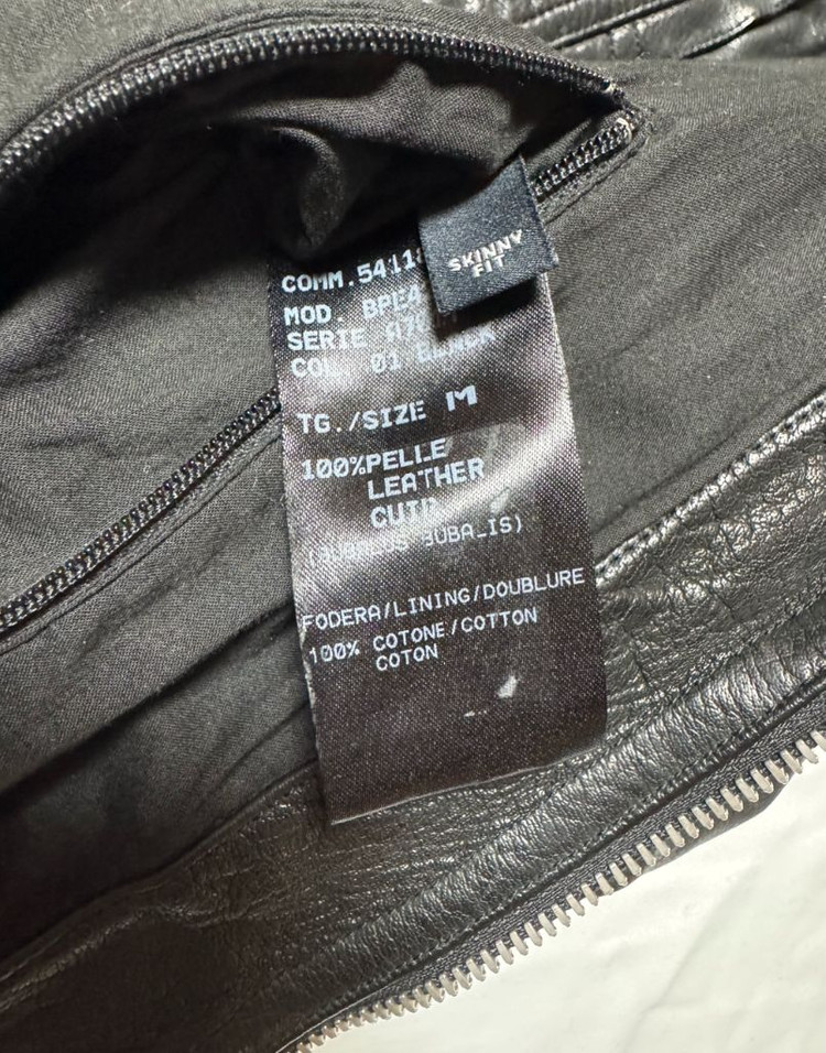 닐바렛 레더 자켓 M-L 사이즈 착샷 이미지