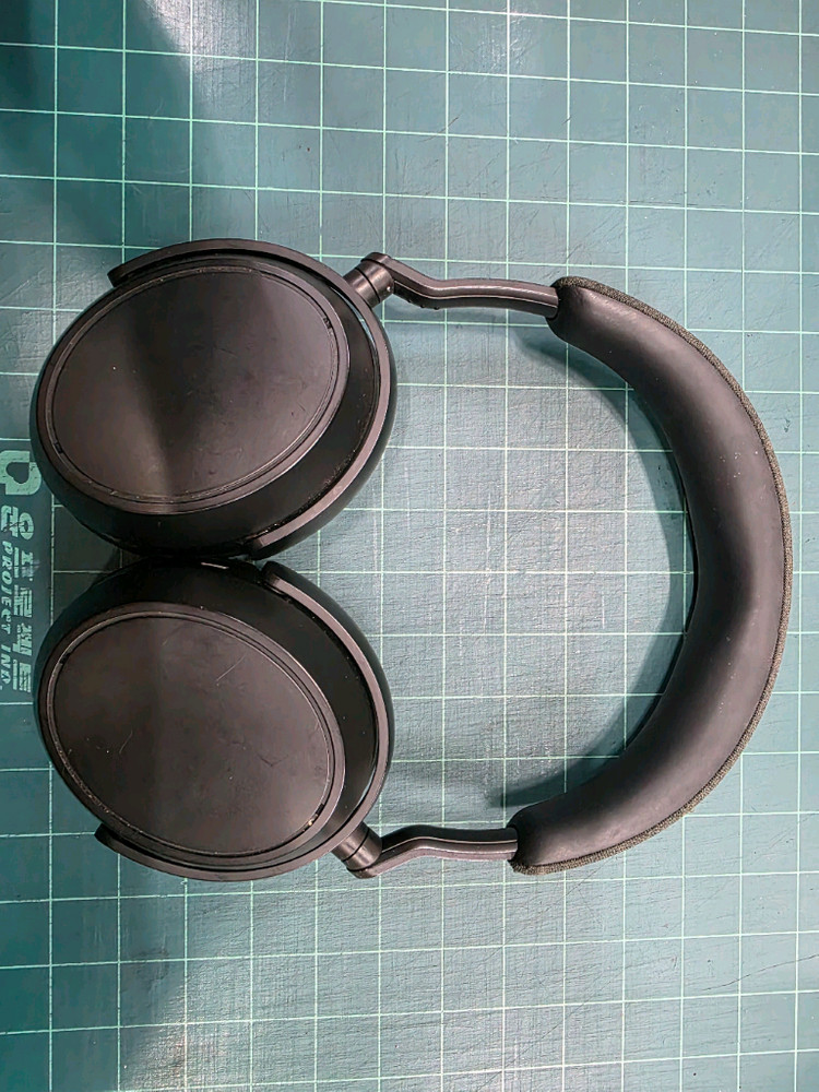 젠하이저 모멘텀4 블루투스 헤드셋--1