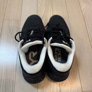 티어 TYR CXT-2 오레오색상 235mm 판매