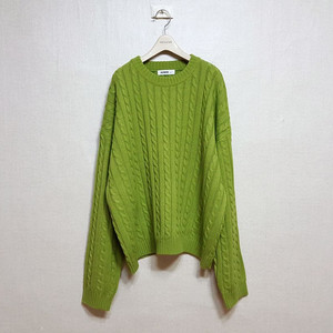 새상품)AOMM 오버핏 꽈배기 봄철 남성 니트 티셔츠 프리/105-110