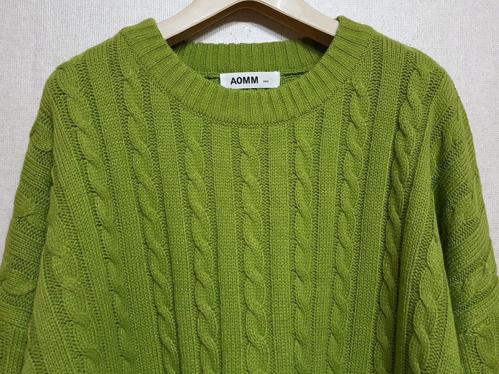 새상품)AOMM 오버핏 꽈배기 봄철 남성 니트 티셔츠 프리/105-110--1