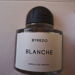 정품 바이레도 블랑쉬 앱솔뤼 100ml 향수 팝니다 국문택있음