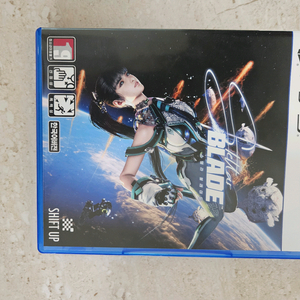 스텔라블레이드 ps5 팝니다.