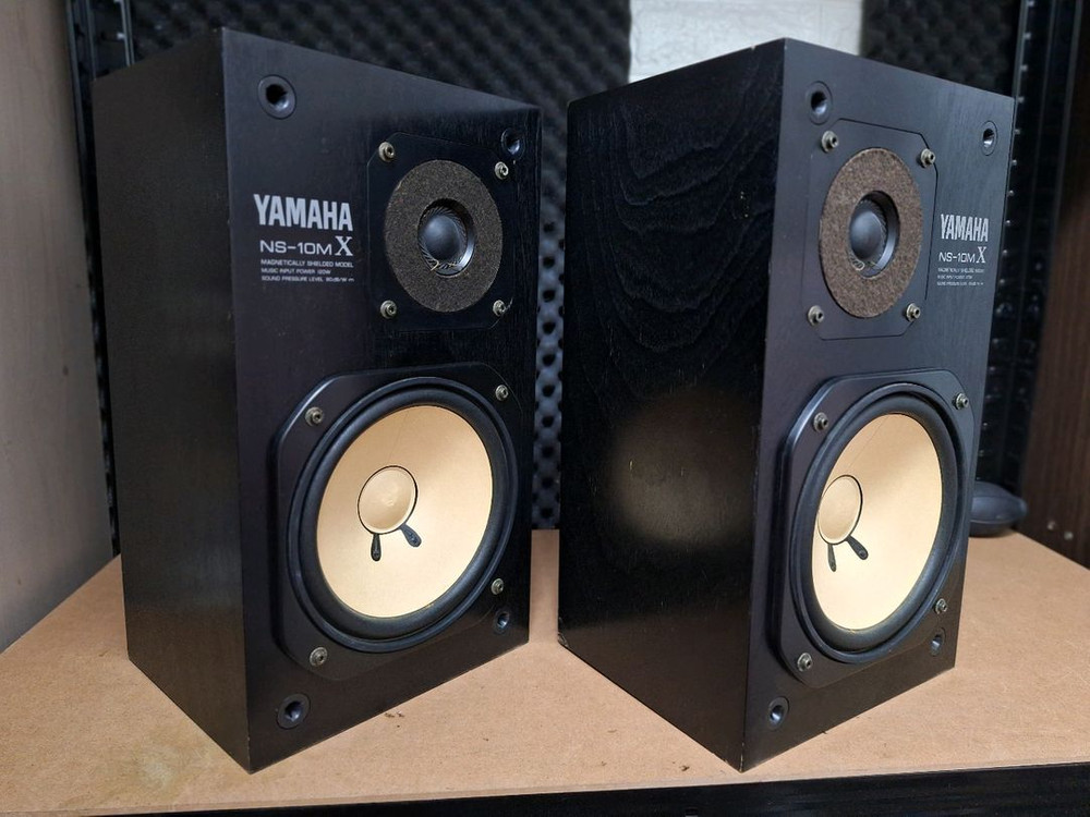 야마하 NS-10MX 모니터 스피커 스튜디오 빈티지 레트로 앤틱 인테리어 카페 가게 매장 오디오 하이파이 니어필드 이미지