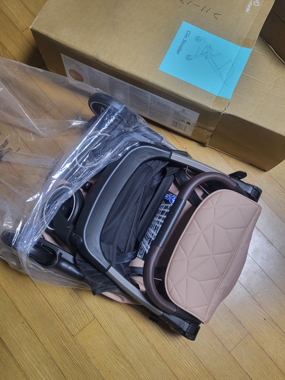 실버크로스 클릭 휴대용 유모차 (미사용)--5