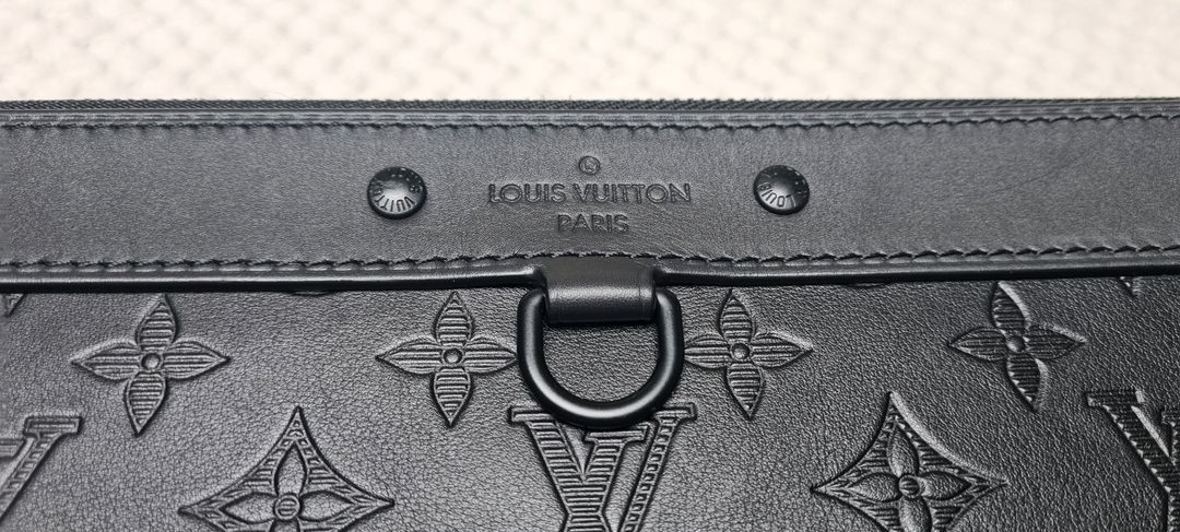 루이비통 디스커버리 쉐도우 클러치--6