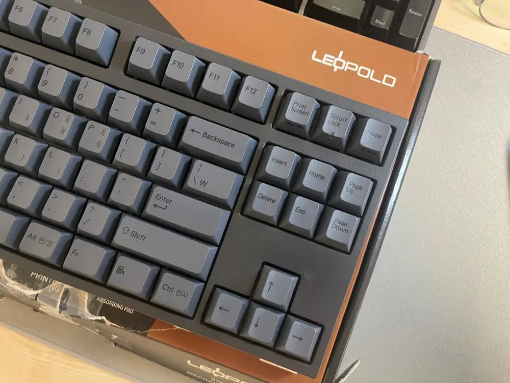 레오폴드 fc750r ps 블루블랙 갈축 풀박스 이미지
