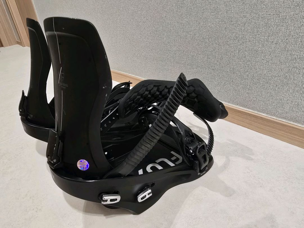 1920 플럭스 바인딩 XF, M 이미지