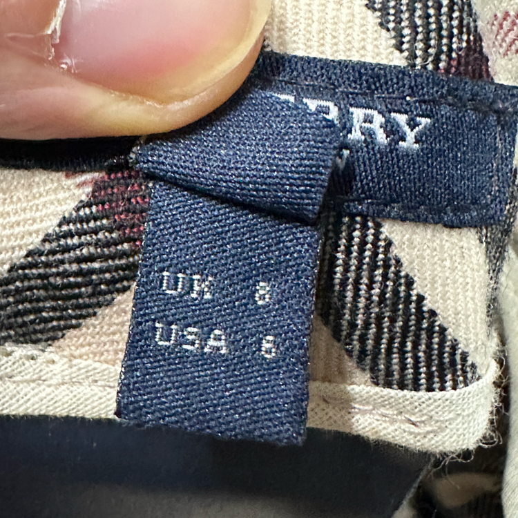 버버리 노바체크 정품 플레어 스커트--6