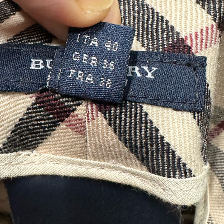 버버리 노바체크 정품 플레어 스커트--7