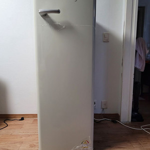 팜) 쿠잉 레트로 미니 냉장고 28.9만원, 148L, 김치 냉장고, 주류 냉장고. REF-K150SC