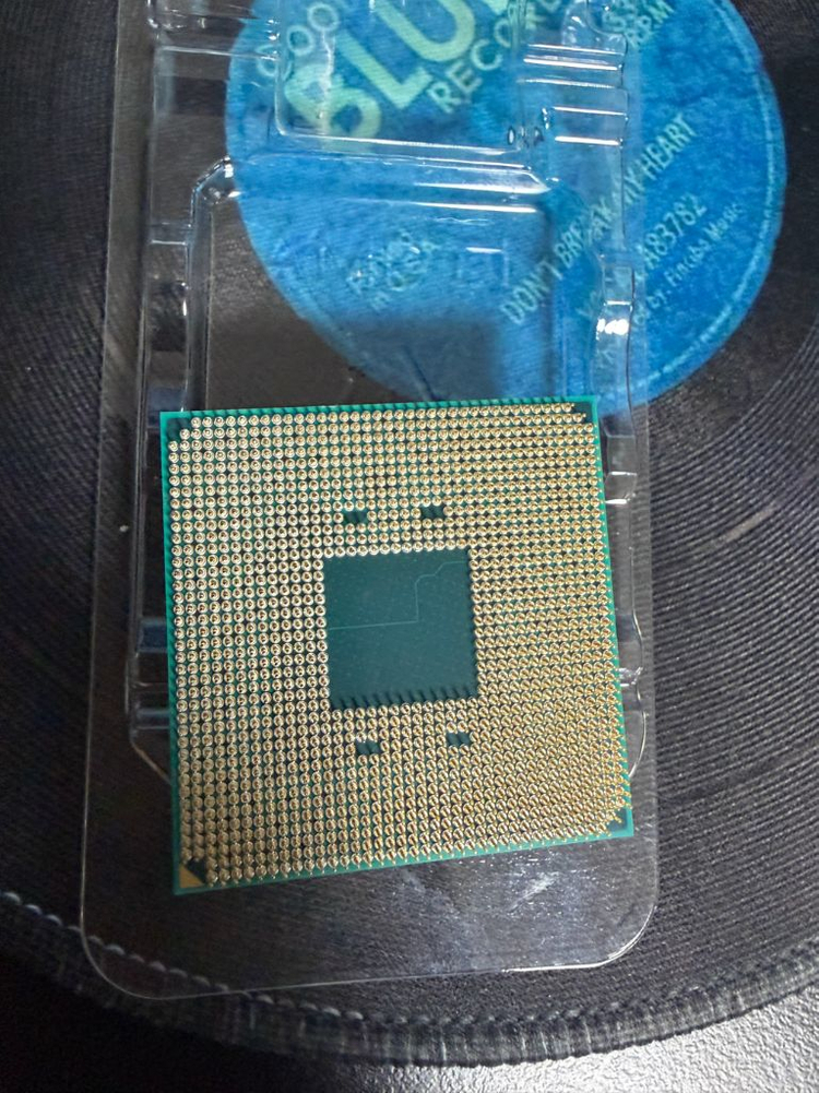 AMD CPU 라이젠5 PRO 4650G 르누아르 단품 팝니다.--2