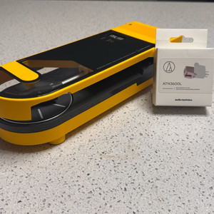 오디오테크니카 휴대용 무선 블루투스 턴테이블 옐로우 에디션