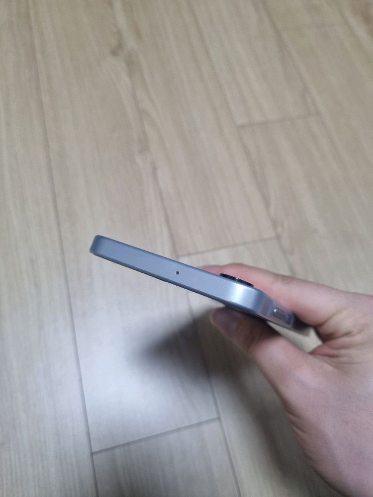 갤럭시 버디4 128gb 화이트 팔아요 이미지