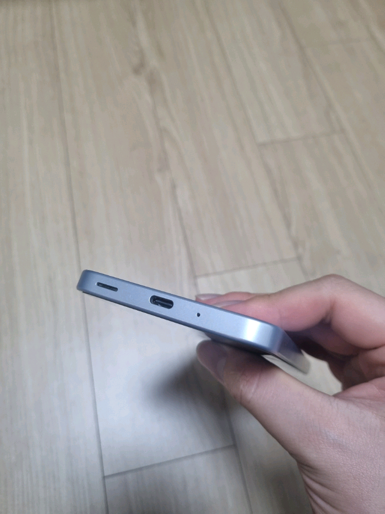 갤럭시 버디4 128gb 화이트 팔아요 이미지