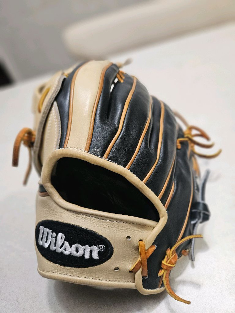 윌슨 A2K 1799 좌투 외야글러브--1