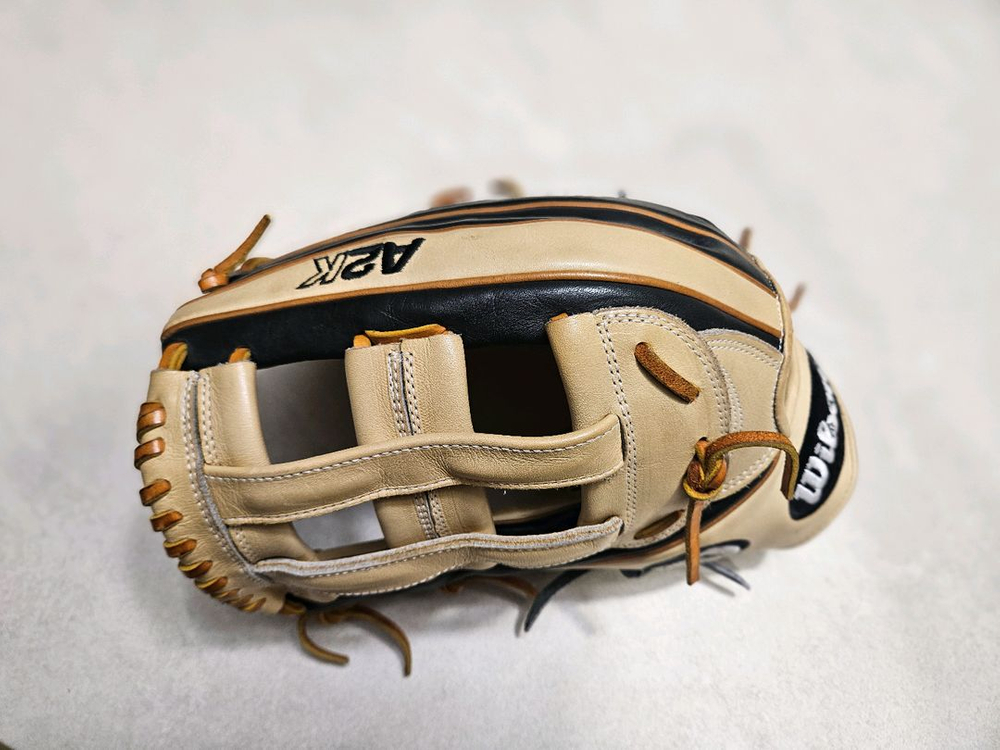 윌슨 A2K 1799 좌투 외야글러브--7