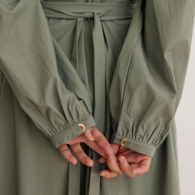 비뮤즈(B.MUSE) 베뉴엣 카키 벨르크원피스 롱기장 프리사이즈 새상품--3