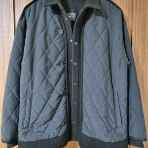 H&M 블랙 남성 퀼팅 오버핏 패딩 자켓 M사이즈 국내 105사이즈 판매합니다~!