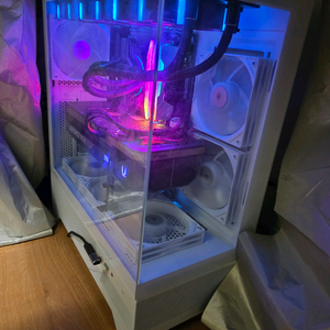 9950X3D, 5090, 192gb, 8tb