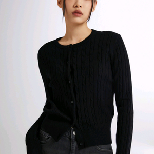 스파오 라운드넥 케이블 가디건 블랙 S [세탁만] 이미지