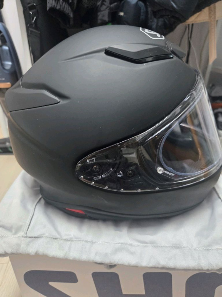 SHOEI z8 무광 블랙L사이즈, 정품 변색쉴드 팝니다 이미지