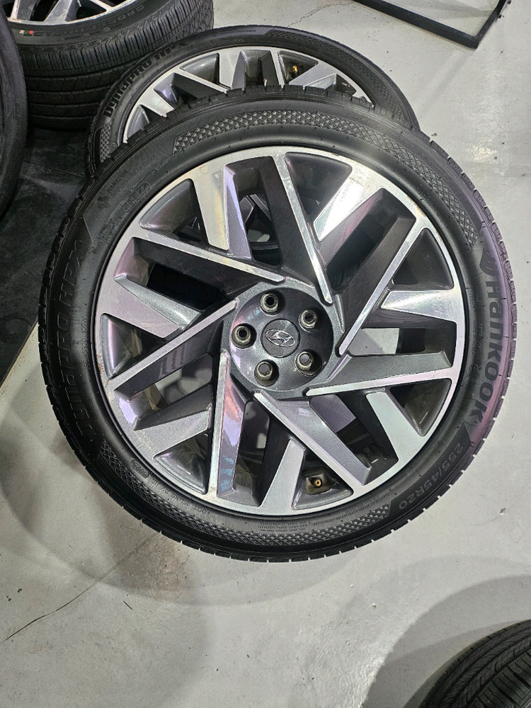 부산(특A)한국타이어(프리미엄)사이즈 255/45 R20 4개--0