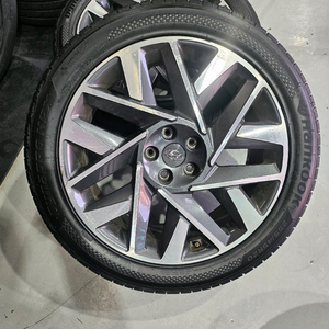 부산(특A)한국타이어(프리미엄)사이즈 255/45 R20 4개