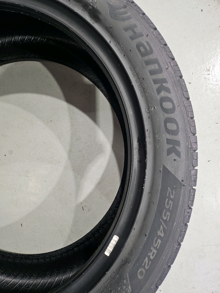 부산(특A)한국타이어(프리미엄)사이즈 255/45 R20 4개--3