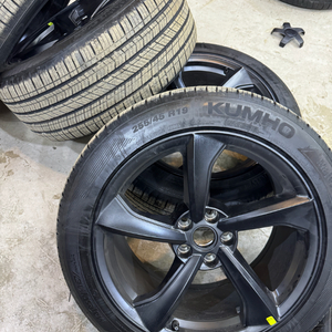 전기차 순정 휠 타이어 세트