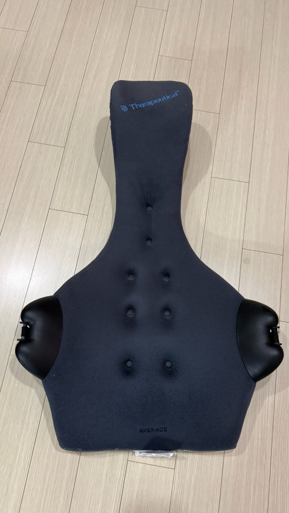 Therapeutica 등받이 AVERAGE 블랙--0