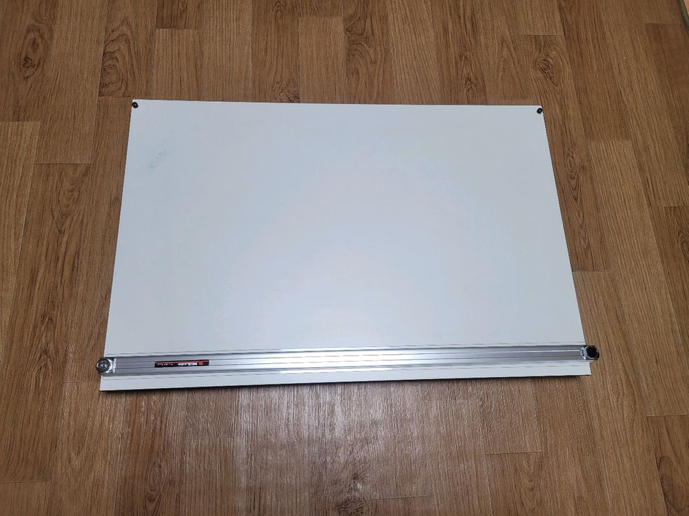 미카도 제도판 900 * 600 팝니다.--0