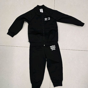 아디다스 키즈 트레이닝복 상하 세트 95사이즈