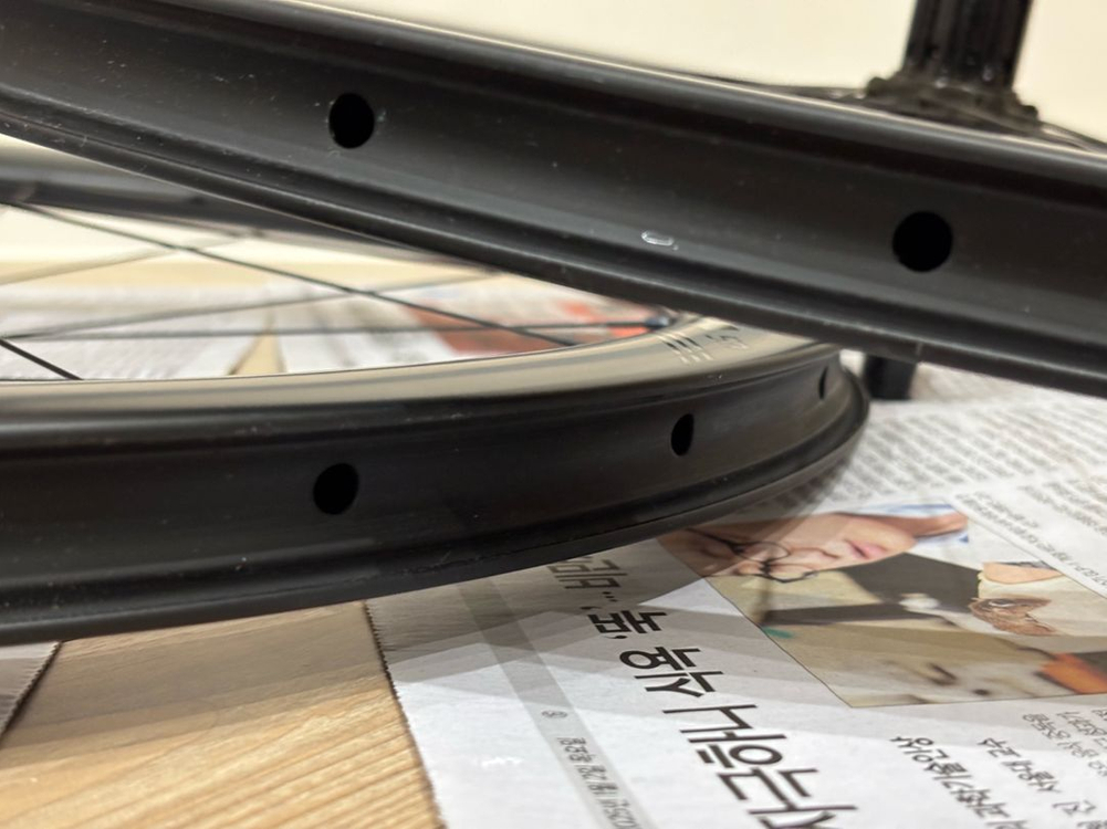 엘리트 엣지 50mm 카본 휠셋 로드 자전거 휠 이미지