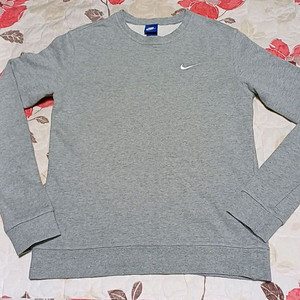 나이키 맨투맨 100 가슴54 기장69