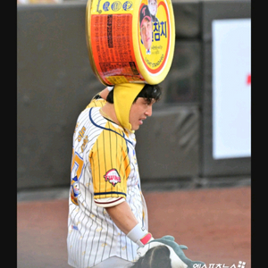 박동원LG 콜라보 유니폼 이미지