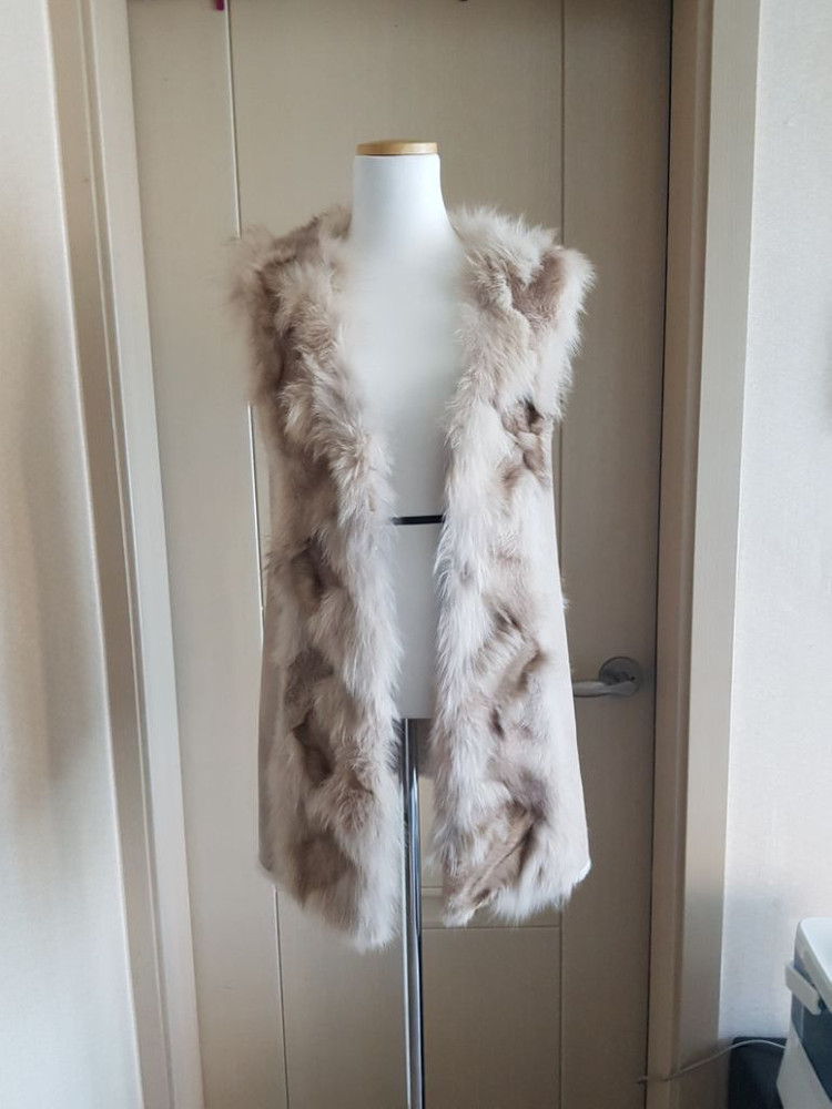 모조에스핀폭스무스탕베스트--0