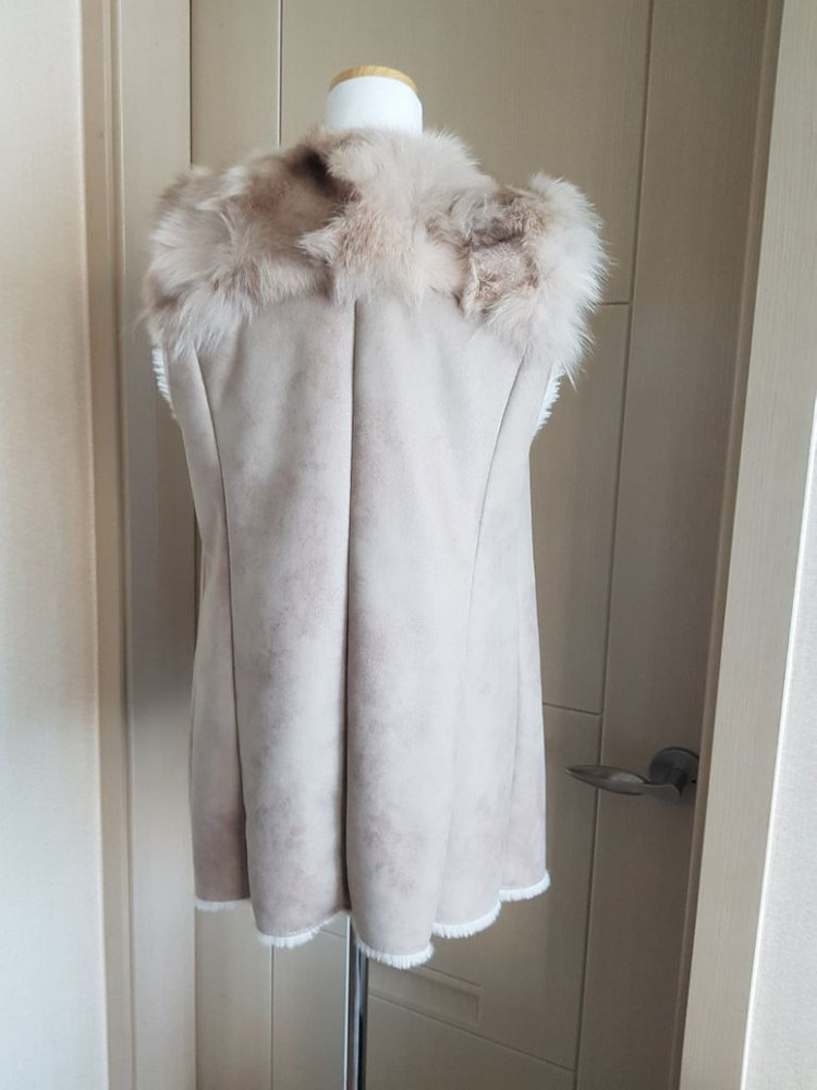 모조에스핀폭스무스탕베스트--3