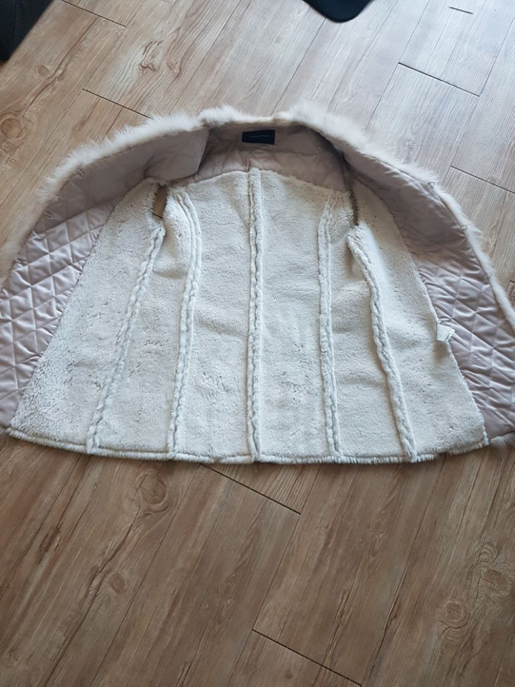 모조에스핀폭스무스탕베스트--5