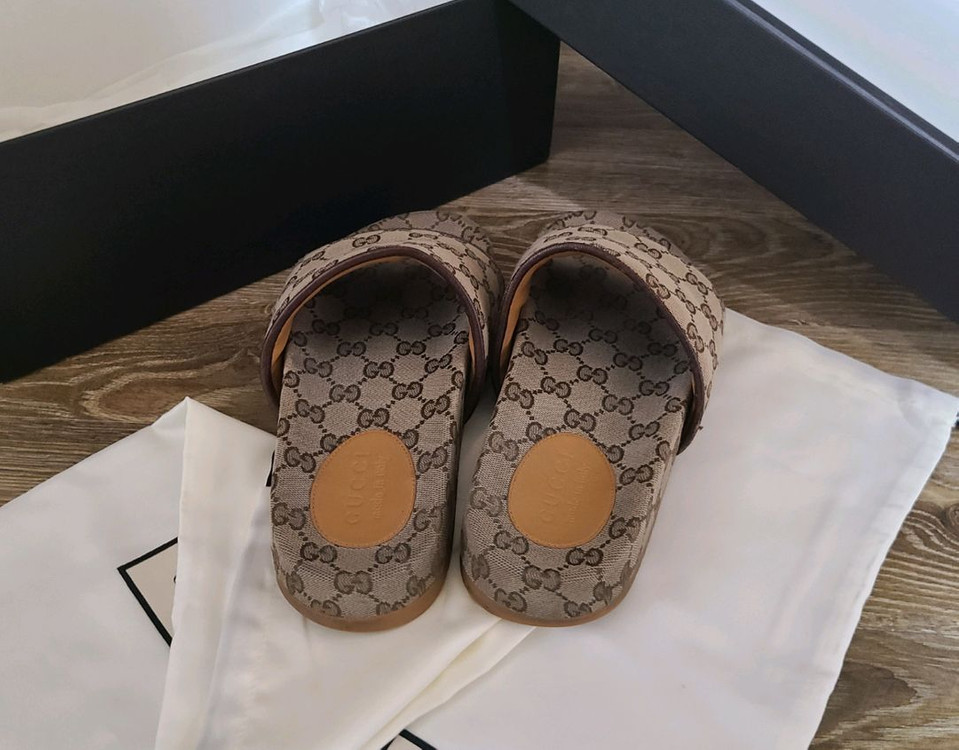 구찌 슬리퍼 스니커즈명품신발운동화나이키아식스아디다스루이비통프라다디올샤넬로로피아나에르메스--5