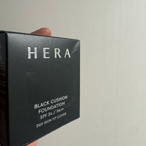 헤라 블랙쿠션 파운데이션 리필 21N1 바닐라 새상품